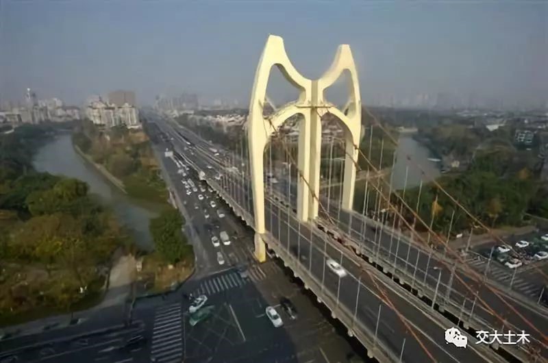 1545210713978238.jpg 清水河大桥.jpg